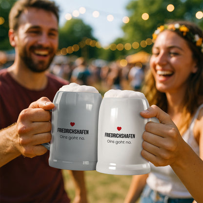 Friedrichshafen Bierkrug aus Keramik – „Oins goht no.“